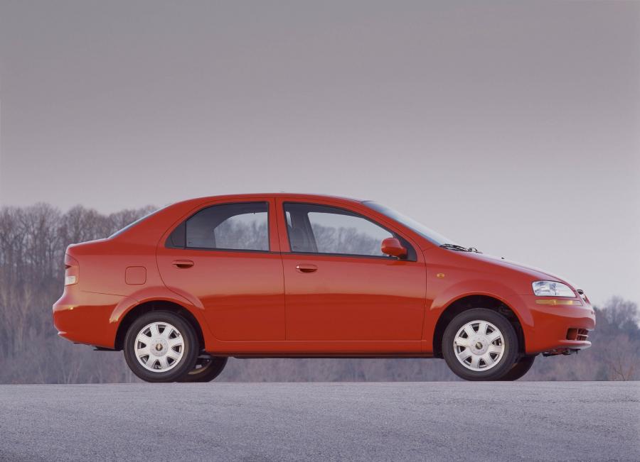  Chevrolet Aveo Sedan 2005 года  (фото 12 из 23)